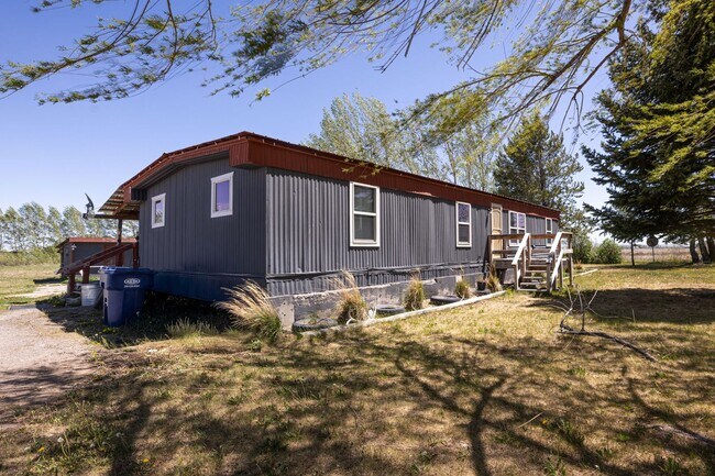 Photo - 3 Bed/1 Bath Country Home in Sugar City