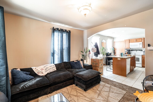 Photo - 1801 S 64th St