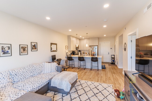 Photo - 458 Washington St Unidad 304