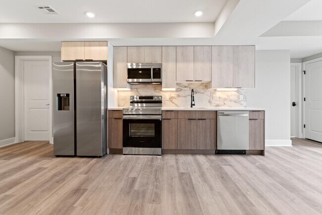 Photo - 520 N 37th St