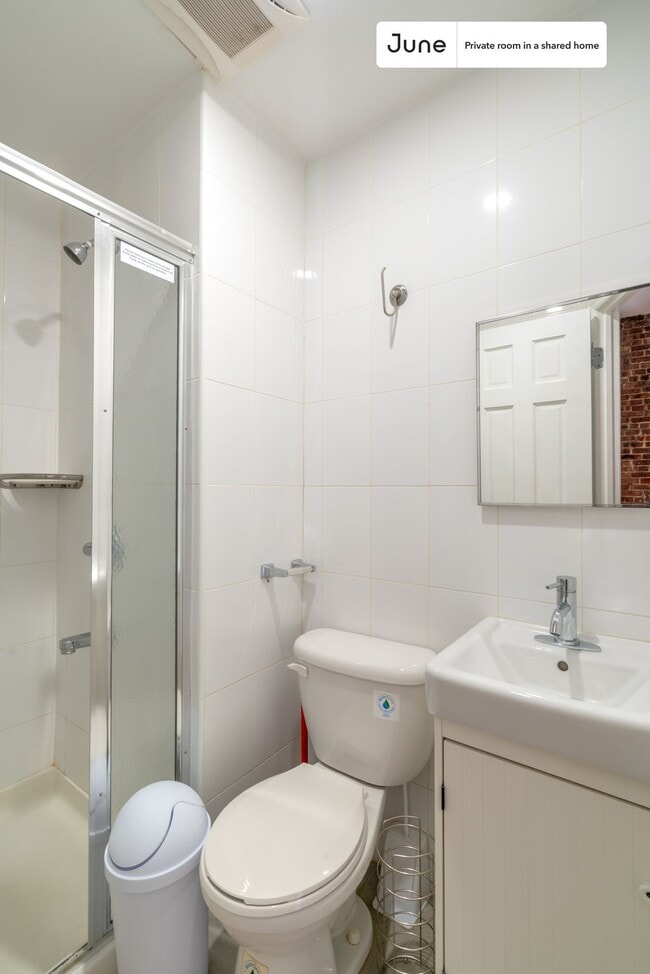 Photo - Room in Shared 4 bed/4 bath home Unit D