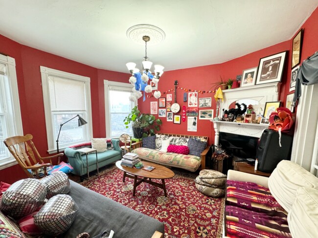 Photo - 16 Fisher Ave Unit 3