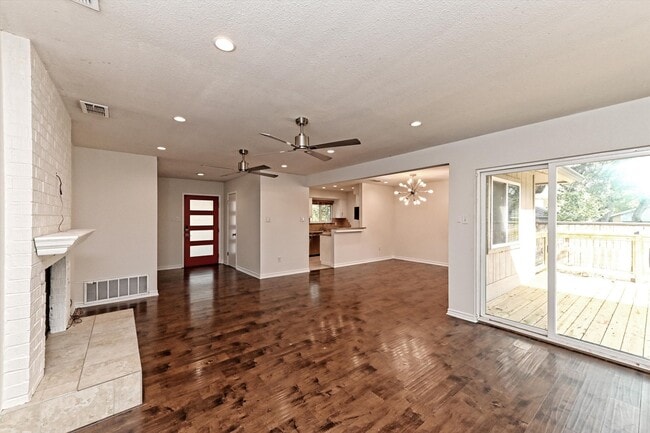 Photo - 3706 Harpers Ferry Ln