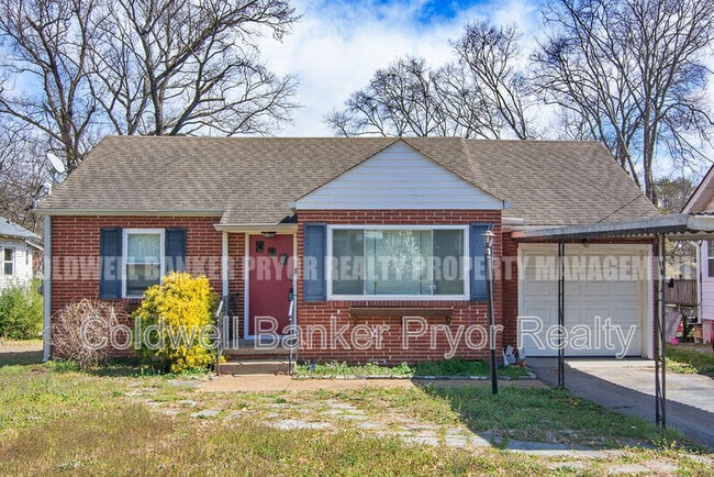 Building Photo - 128 S St Marks Ave