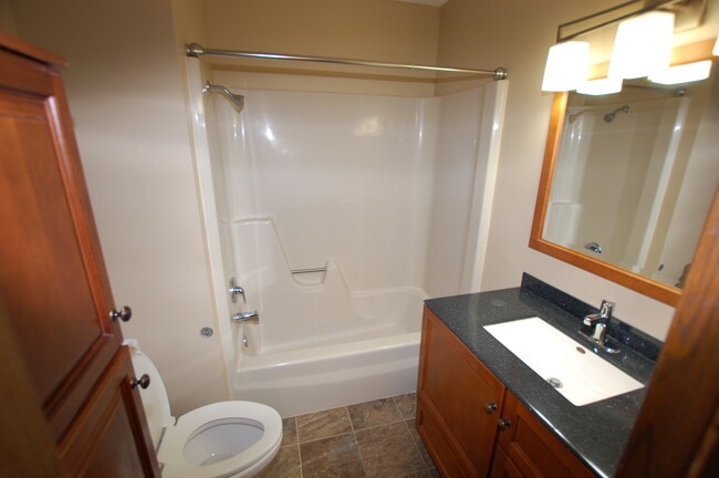 Photo - 3028 18th St S