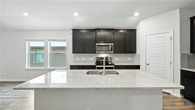 Building Photo - 3154 Charyn Wy