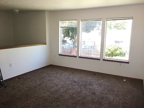 Building Photo - 1506 E Desmet Ave