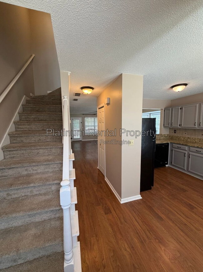 Photo - 5116 Laurel Bridge Ct SE