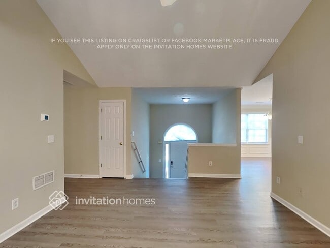 Photo - 1594 Stephens Pond View