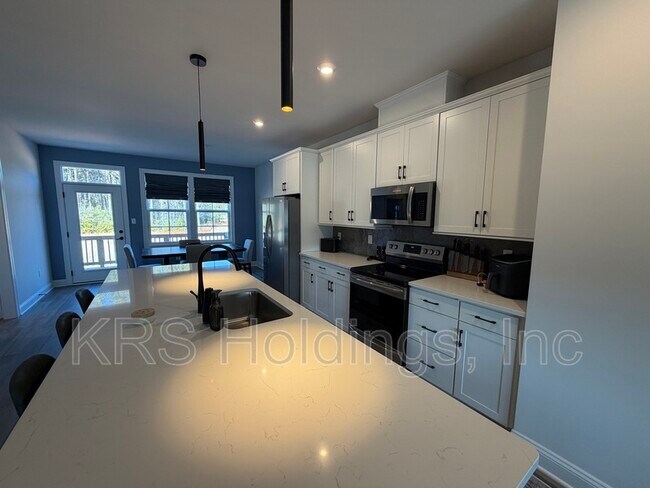 Photo - 2027 Melbourne St