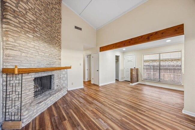 Photo - 2808 Thrushwood Dr