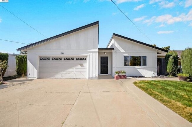 Building Photo - 6241 Cotton Ave