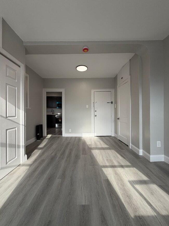 Photo - Grove St Apartments