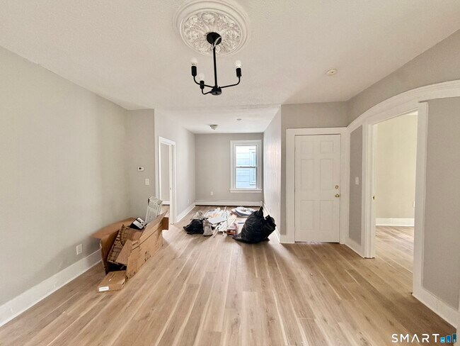 490 Howard Ave