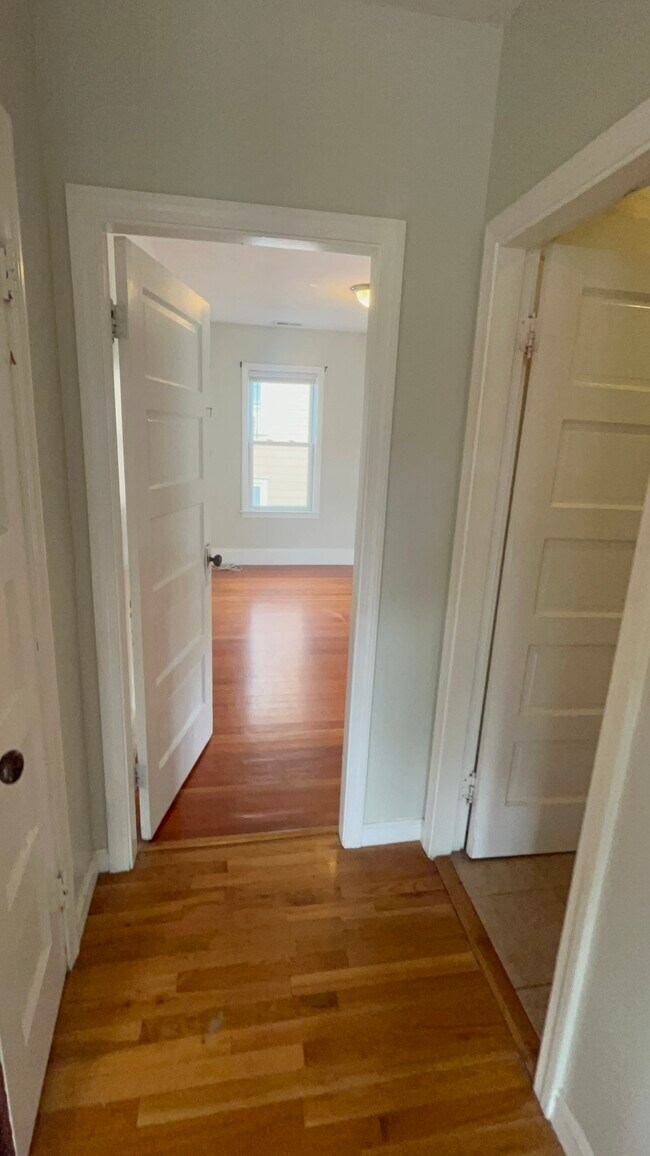 25 Mount Grove St Unidad 25 Mt. Grove Street