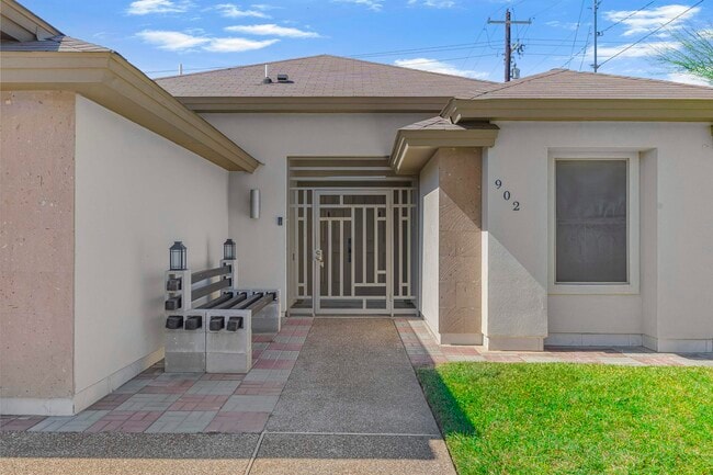 Photo - 902 La Rosita