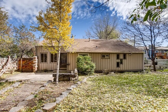 Photo - 1525 Crestmore Pl