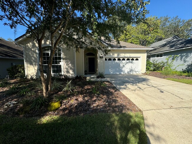 Photo - Stunning 3/2 in Haile