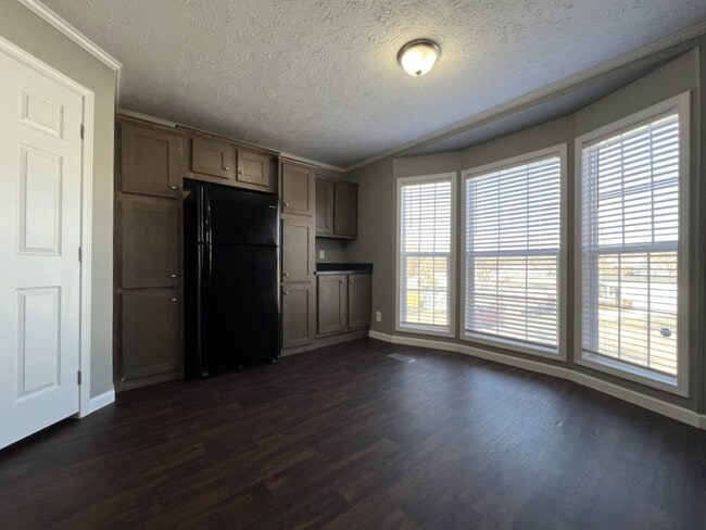 Photo - 302 Caseybrook Ct