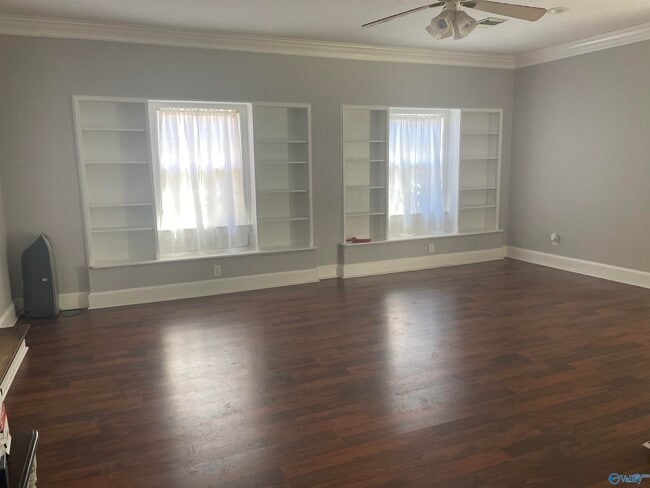 Photo - 709 Marion Dr