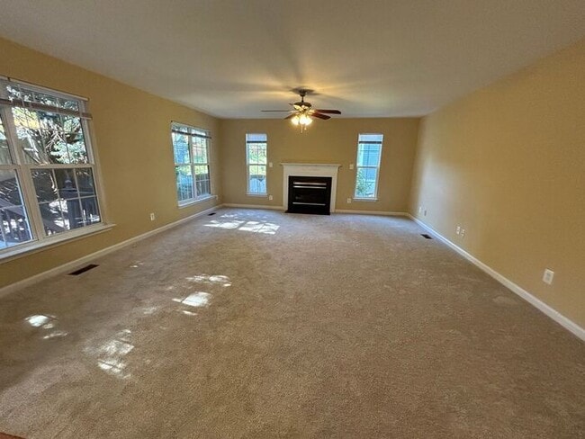 Photo - Beautiful 4BR Home at the Heart of Convenience and Comfort / Pet-Friendly/ Coming Soon!