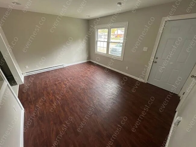 164 Burr St