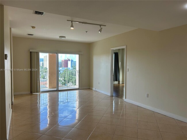 Photo - 2280 SW 32nd Ave Condo Unit 505