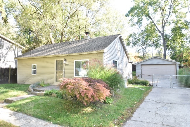 Building Photo - 3234 Whitfield Dr Rental