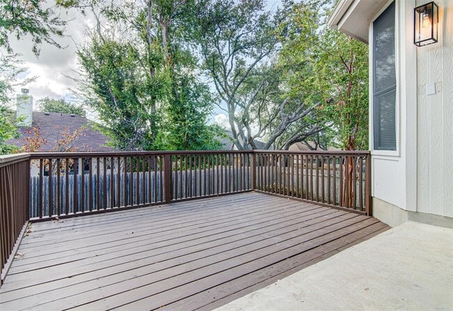 Photo - 9009 Colberg Dr