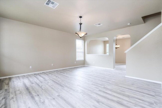 Photo - 1501 Sweet Leaf Ln