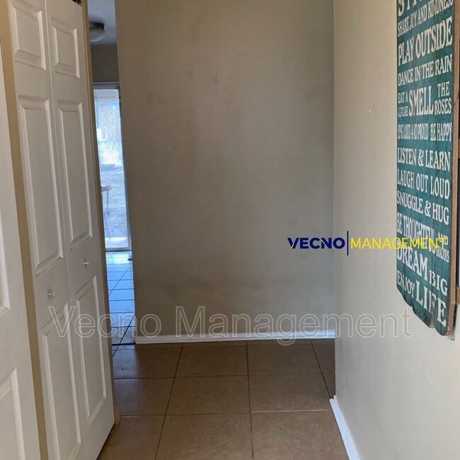 Photo - 701 Aviation Ave