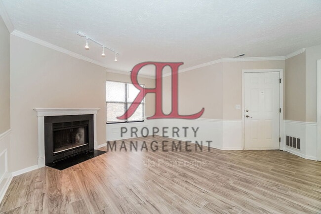 Photo - 2733 Greystone Dr Unidad D