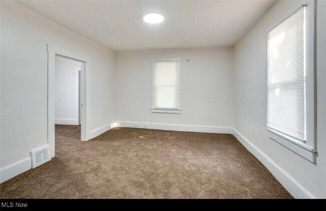 Photo - 6701 Gertrude Ave Unidad 3