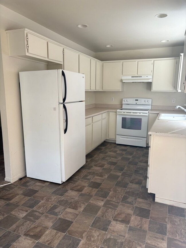 Photo - 137 Dayton Village Pkwy Unidad D