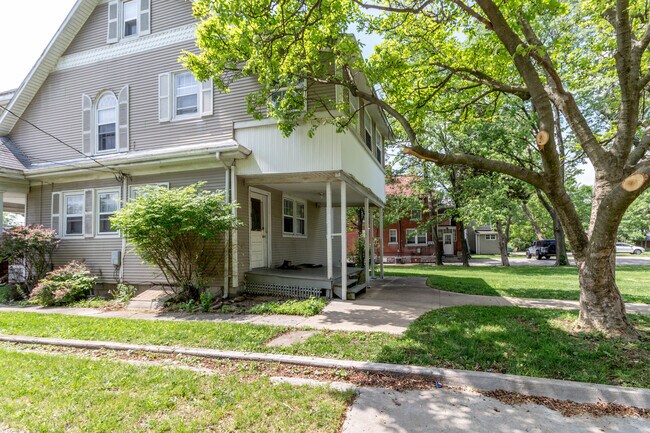 Photo - Large Centrally Located Home for Rent!