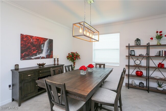 Photo - 2155 Hamlin St