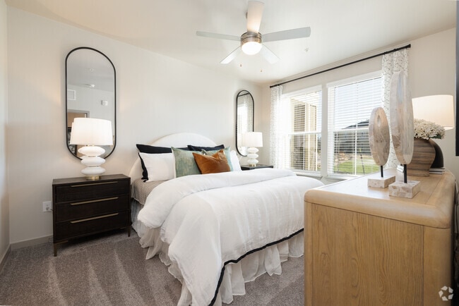 2BR, 2BA - 1,088SF - Primary Bedroom