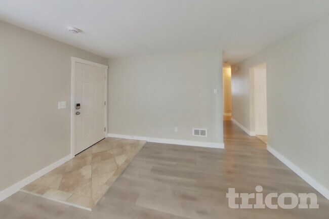 Photo - 4121 21st Ave SW