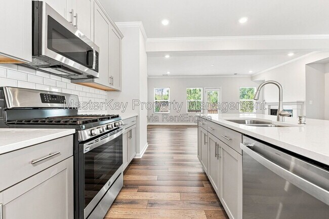 Photo - 3001 Brellon Ln