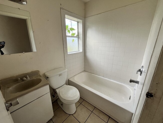 Photo - 311 E Magnolia St
