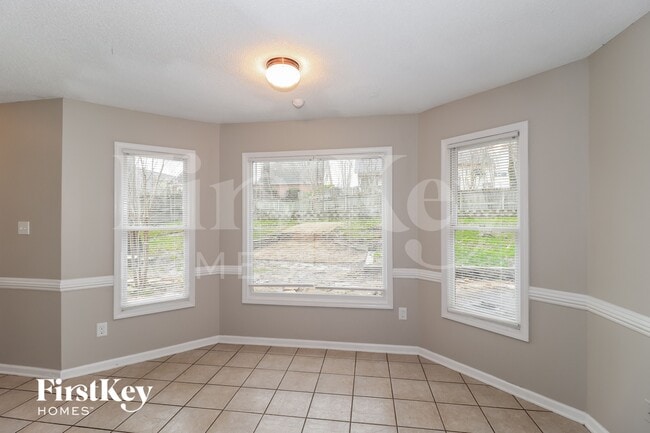 Photo - 1816 Cheshunt Ln