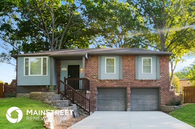 Building Photo - 816 NW Buckingham Pl Rental