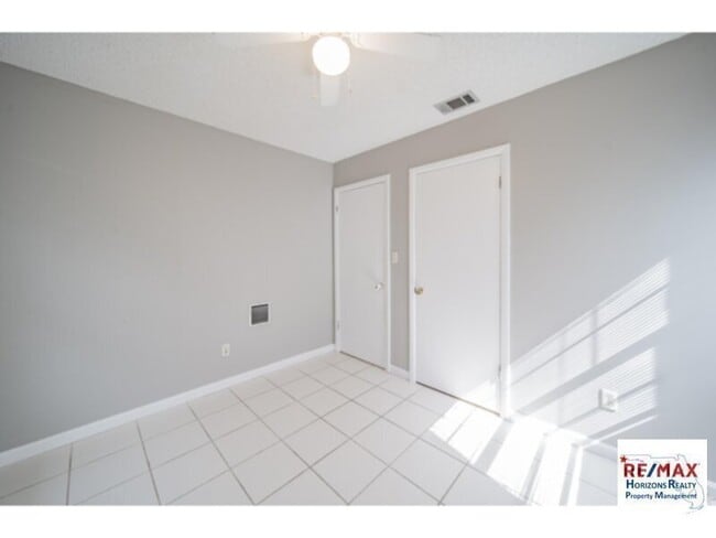 Photo - Charming Brick Ranch!