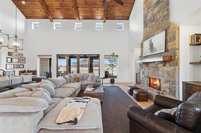 Photo - 570 S Point Ct