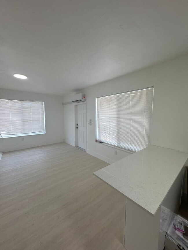Photo - 5601 N Miami Ave Unit #1