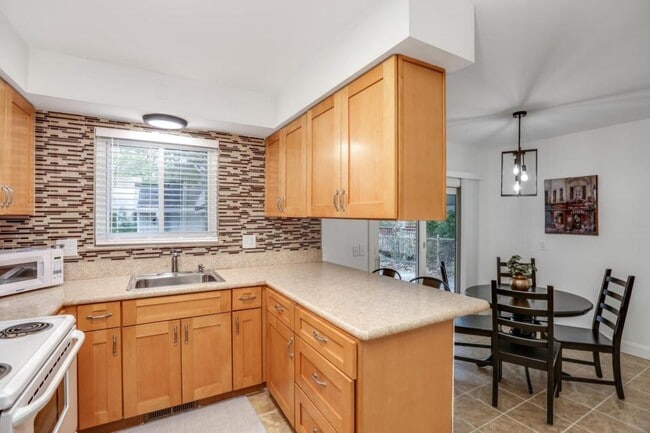 Photo - 9215 Tavistock Dr