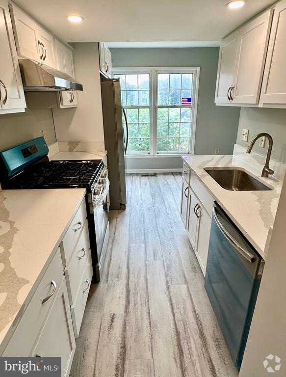 Building Photo - 1960 Fountainbrook Ct Rental