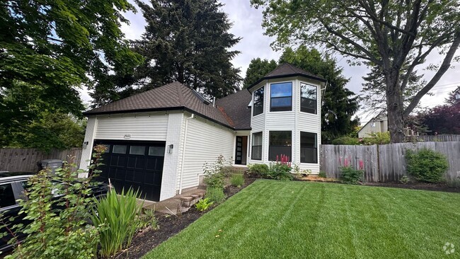Building Photo - Exquisite 3 Bedroom, 3 Bath Home for Rent ...
