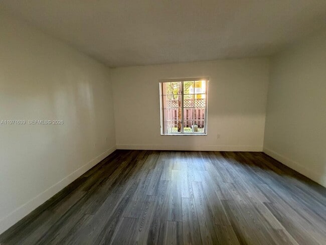 Photo - 5102 NW 79th Ave Unidad 105