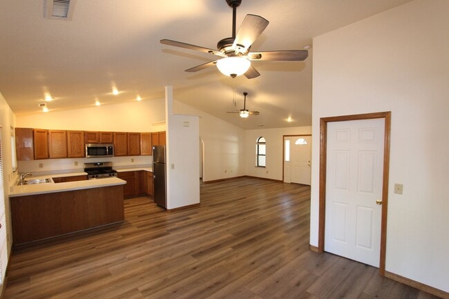 Building Photo - Coming In June | University Highlands 3-Bedroom Home | Fenced Backyard + Garage